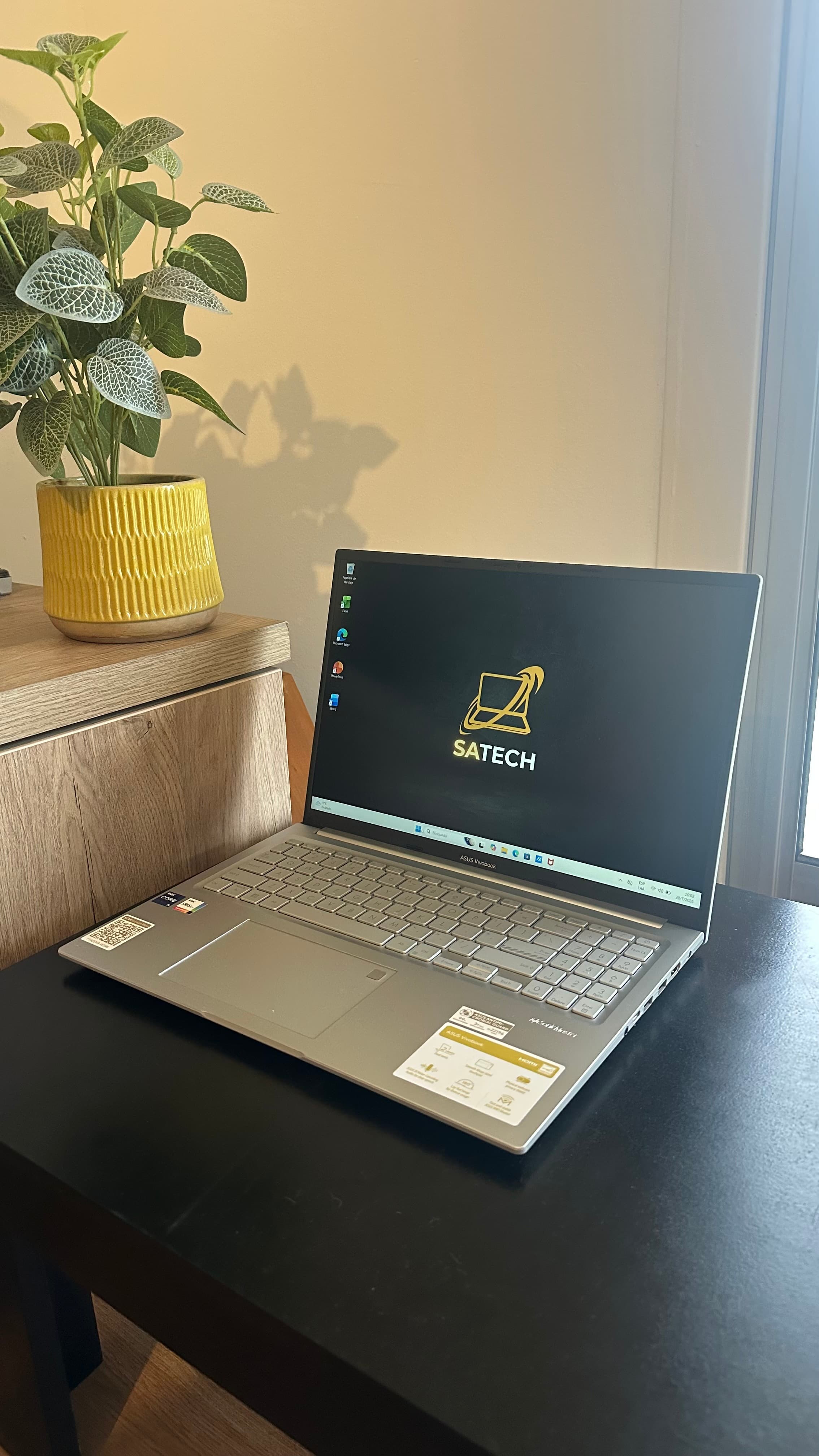 Asus Vivobook 1605VA